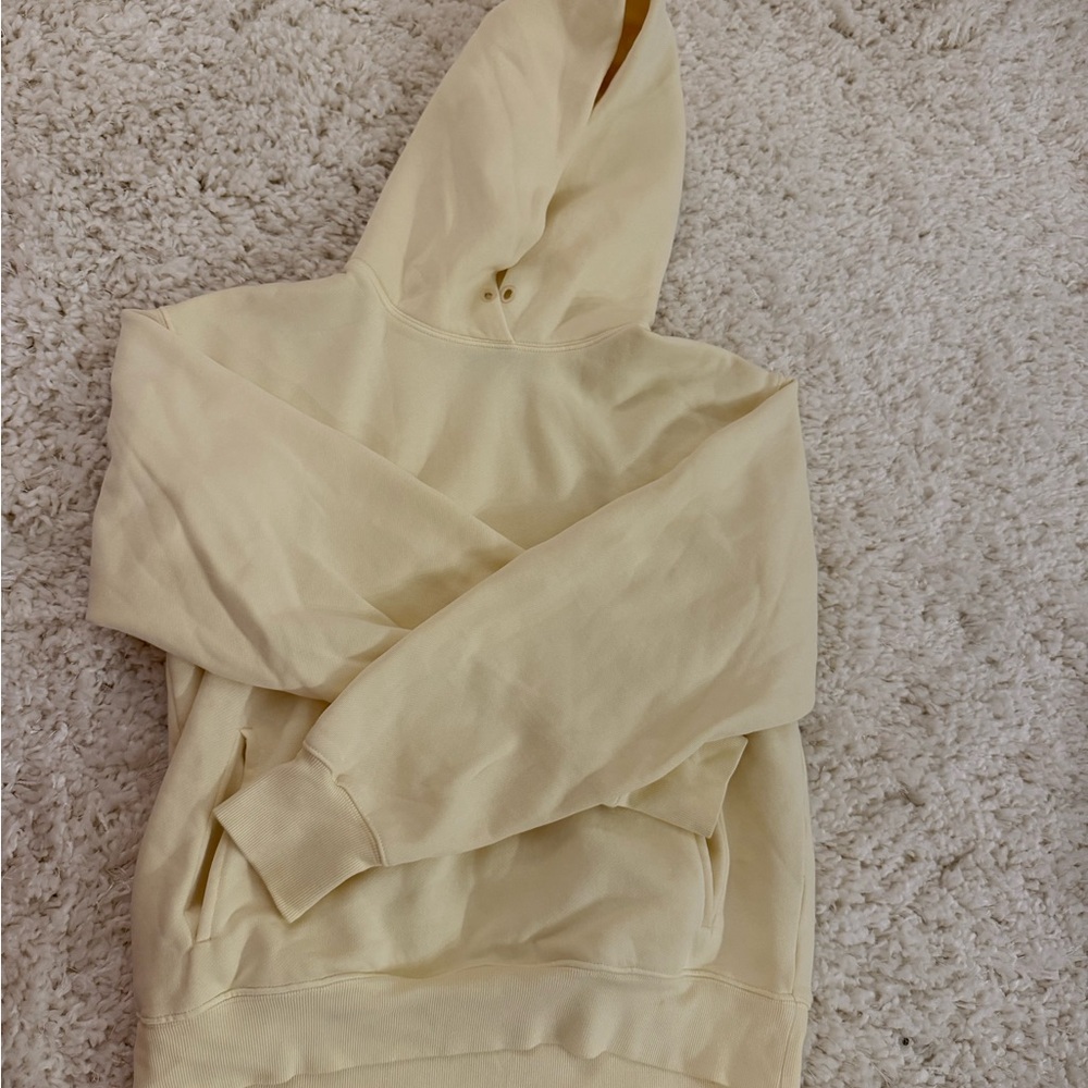 aritzia yellow hoodie